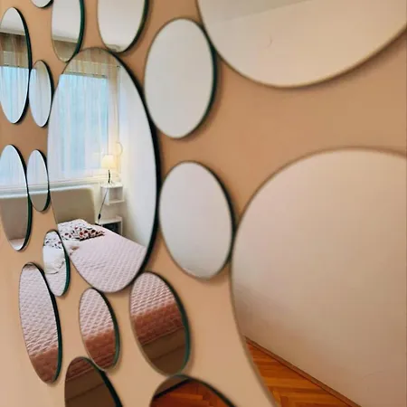 Cecilia Apartment