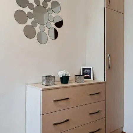 Cecilia Apartment